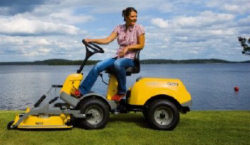 Stiga Park Compact 16 front deck rider